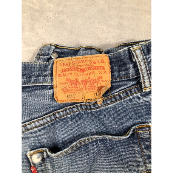 Levi’s vintage jean shorts size 31x30 - Picture 4 of 5